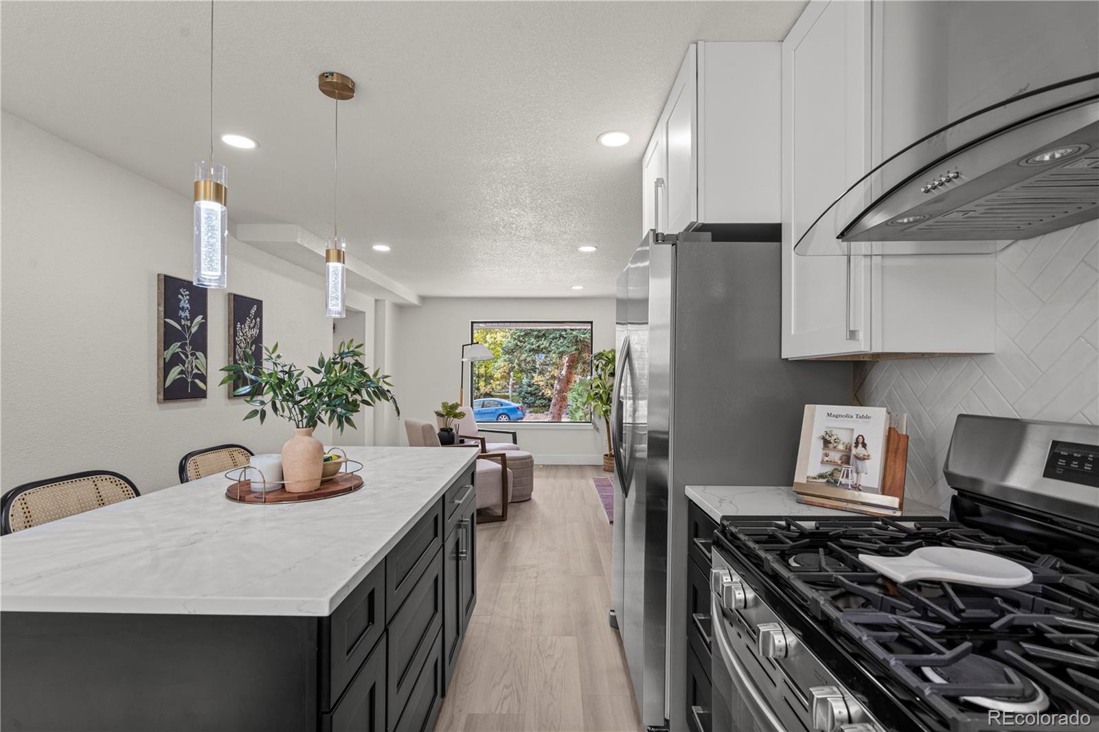 884 S Lewis Street Lakewood CO 80226