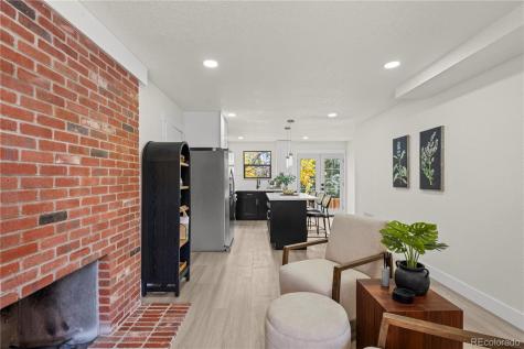 884 S Lewis Street Lakewood CO 80226