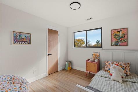 884 S Lewis Street Lakewood CO 80226