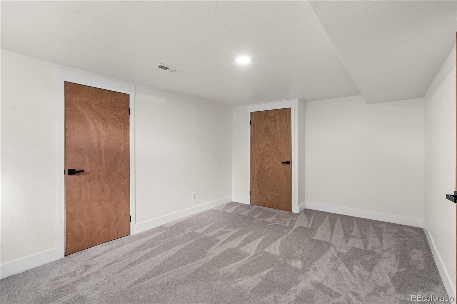 884 S Lewis Street Lakewood CO 80226