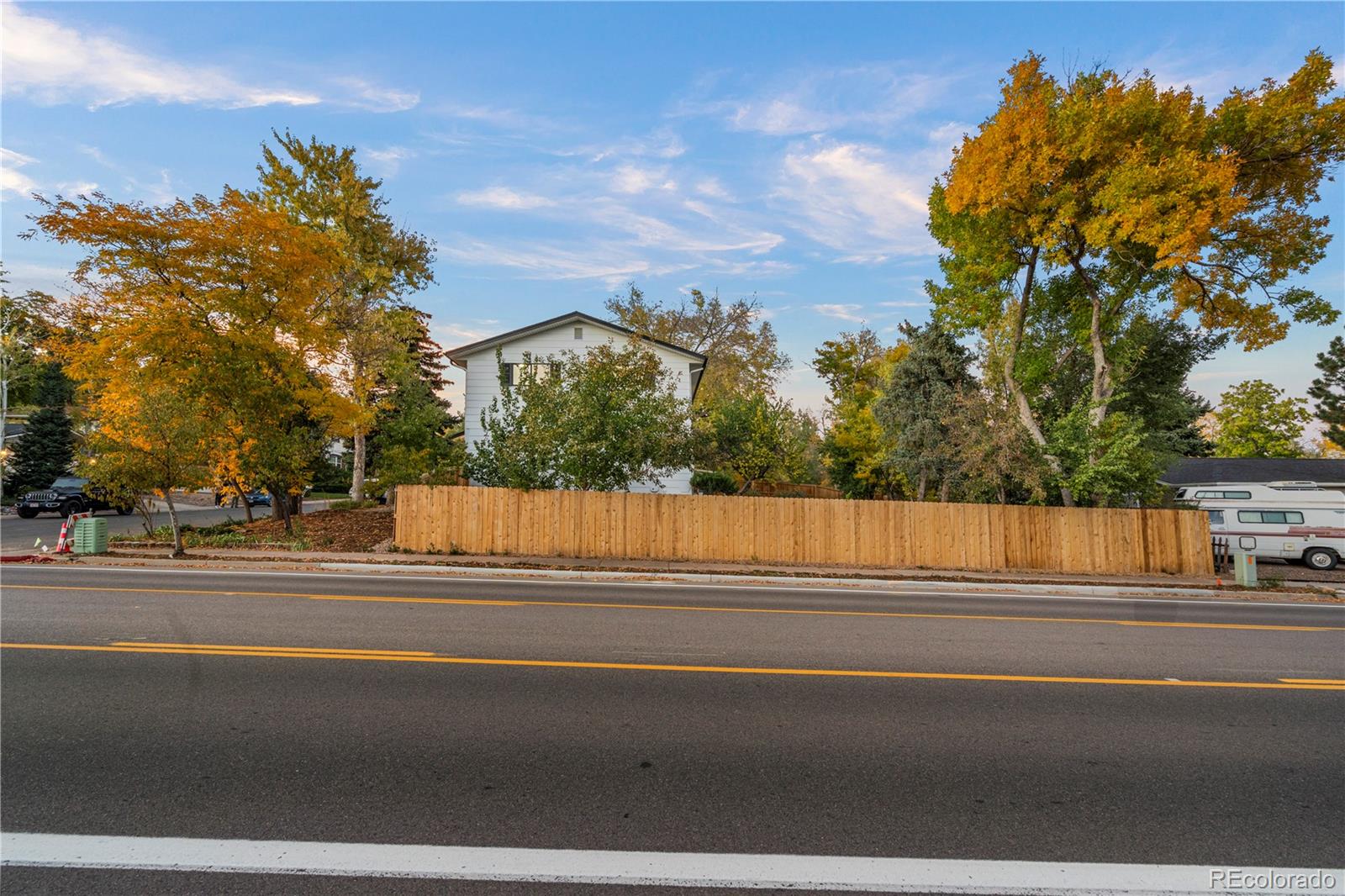 884 S Lewis Street Lakewood CO 80226