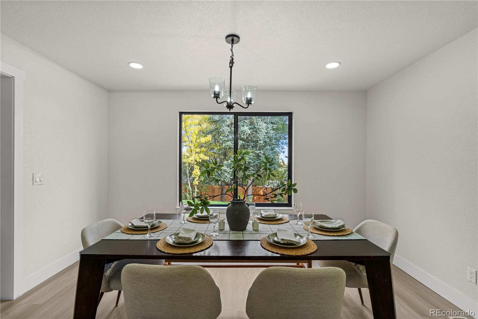 884 S Lewis Street Lakewood CO 80226