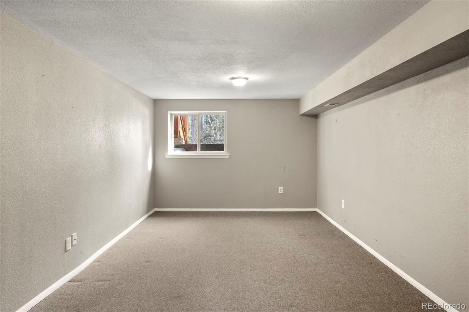 4076 Omer Lane Divide CO 80814