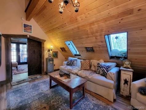 198 Cr 26 Twin Lakes CO 81251