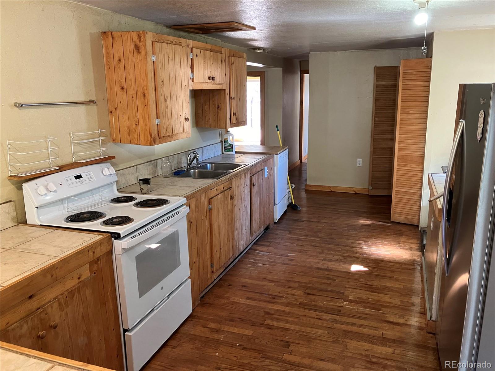 43090 Cr-397 Granite CO 81228