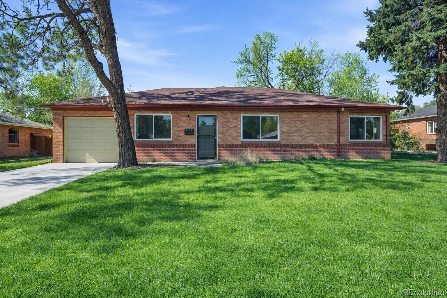 811 Ursula Street Aurora CO 80011