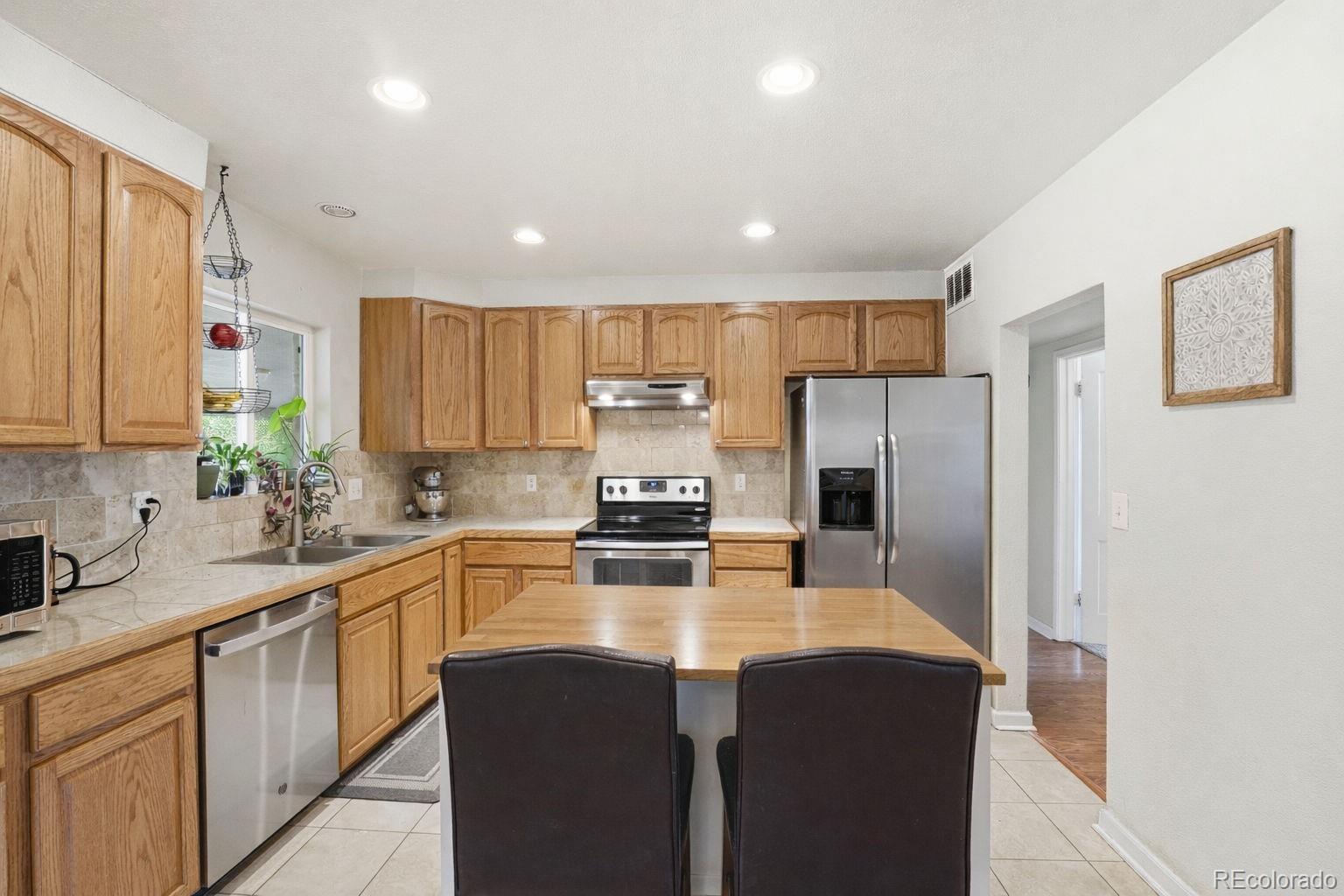 811 Ursula Street Aurora CO 80011