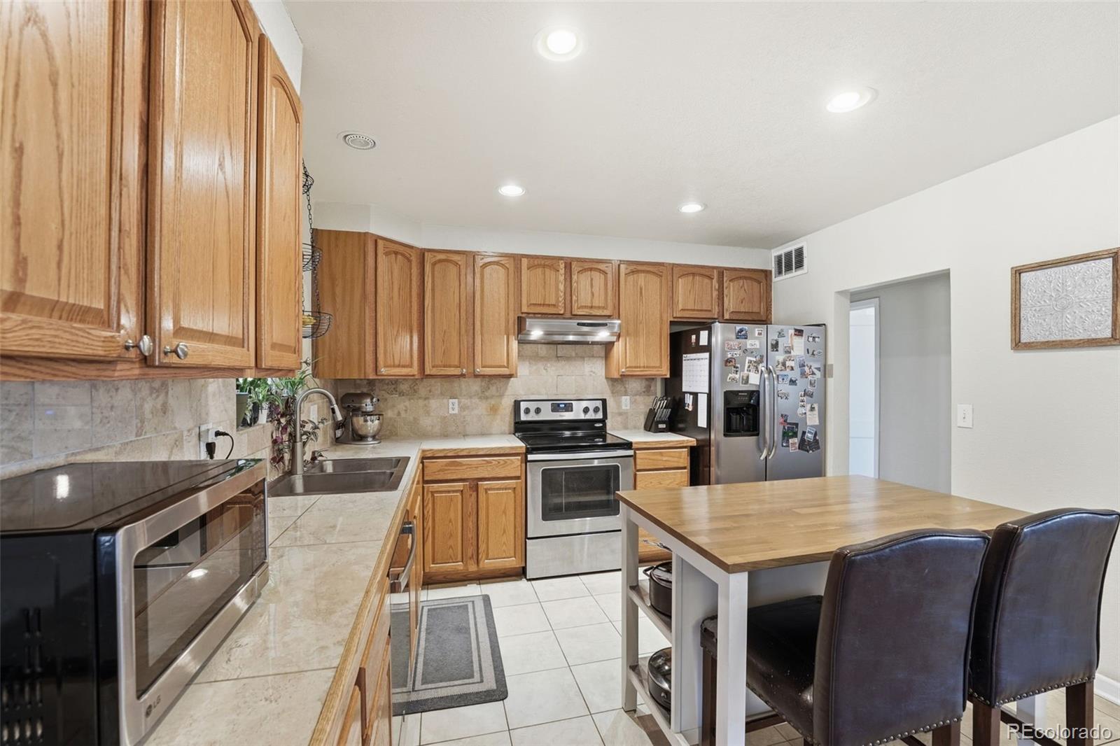 811 Ursula Street Aurora CO 80011