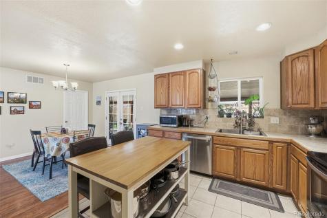 811 Ursula Street Aurora CO 80011