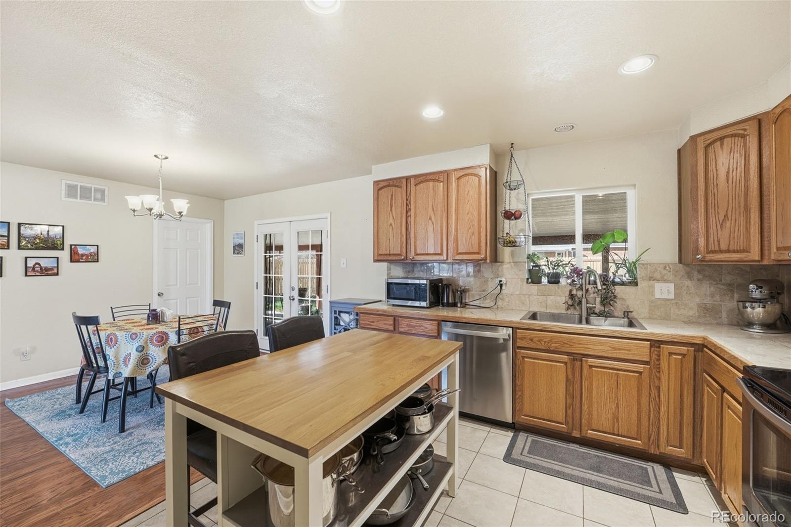 811 Ursula Street Aurora CO 80011