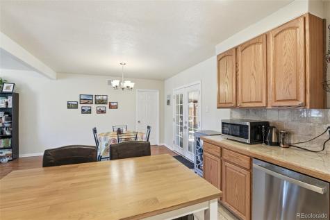811 Ursula Street Aurora CO 80011