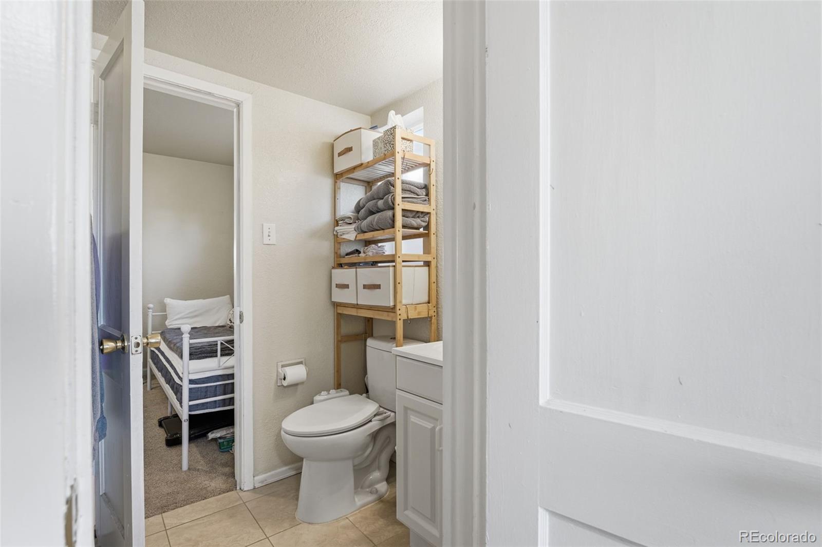 811 Ursula Street Aurora CO 80011