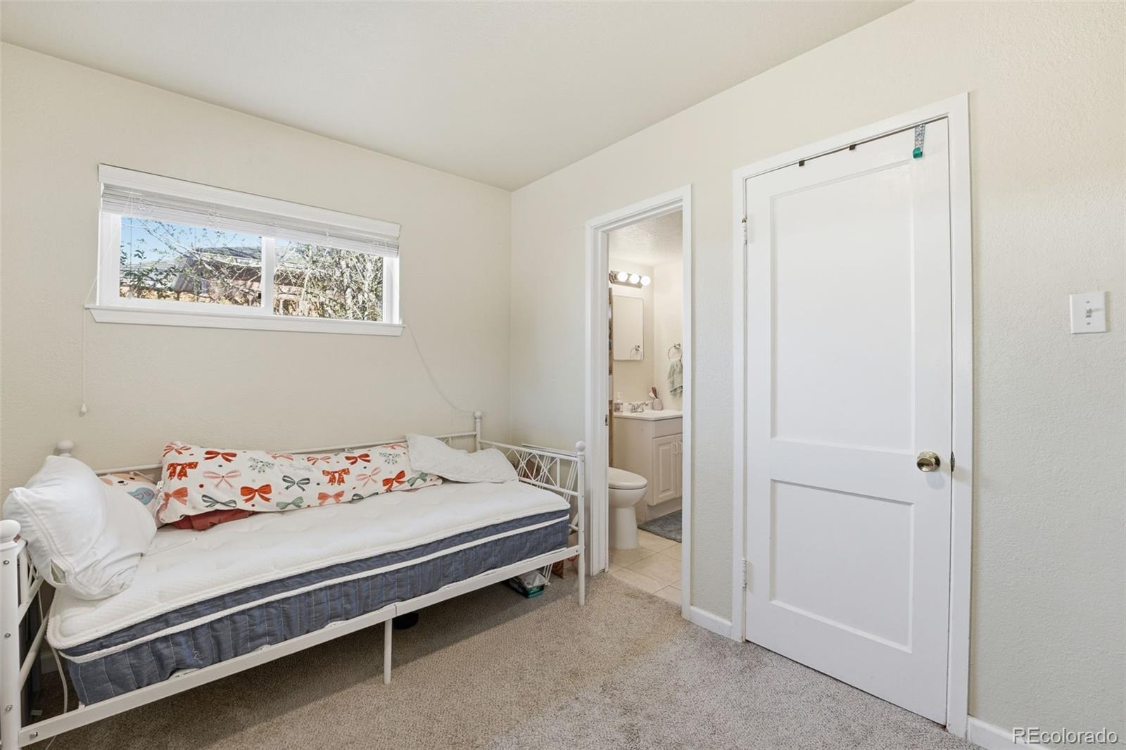 811 Ursula Street Aurora CO 80011