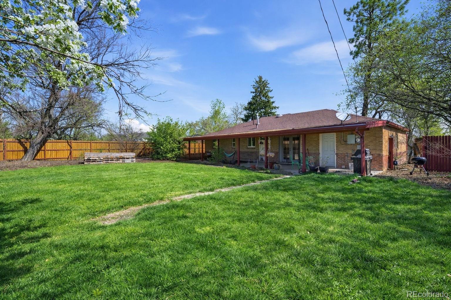 811 Ursula Street Aurora CO 80011