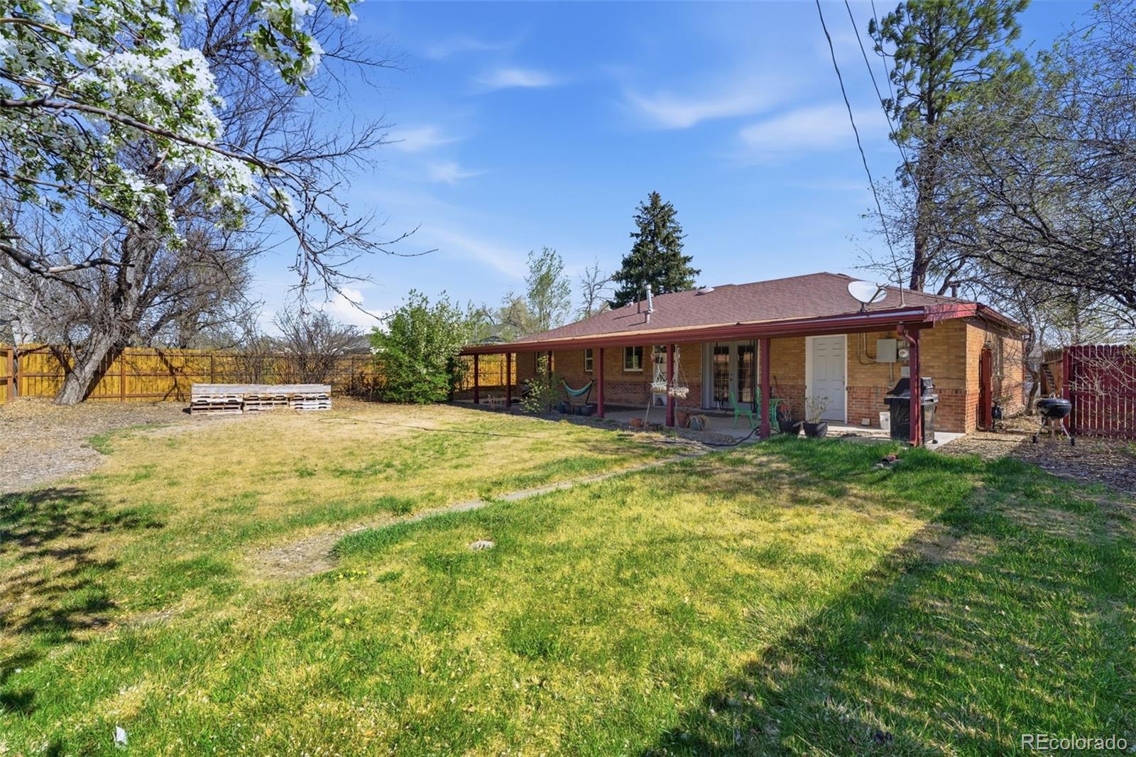 811 Ursula Street Aurora CO 80011