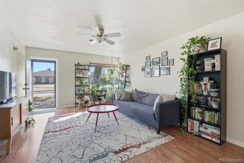 811 Ursula Street Aurora CO 80011