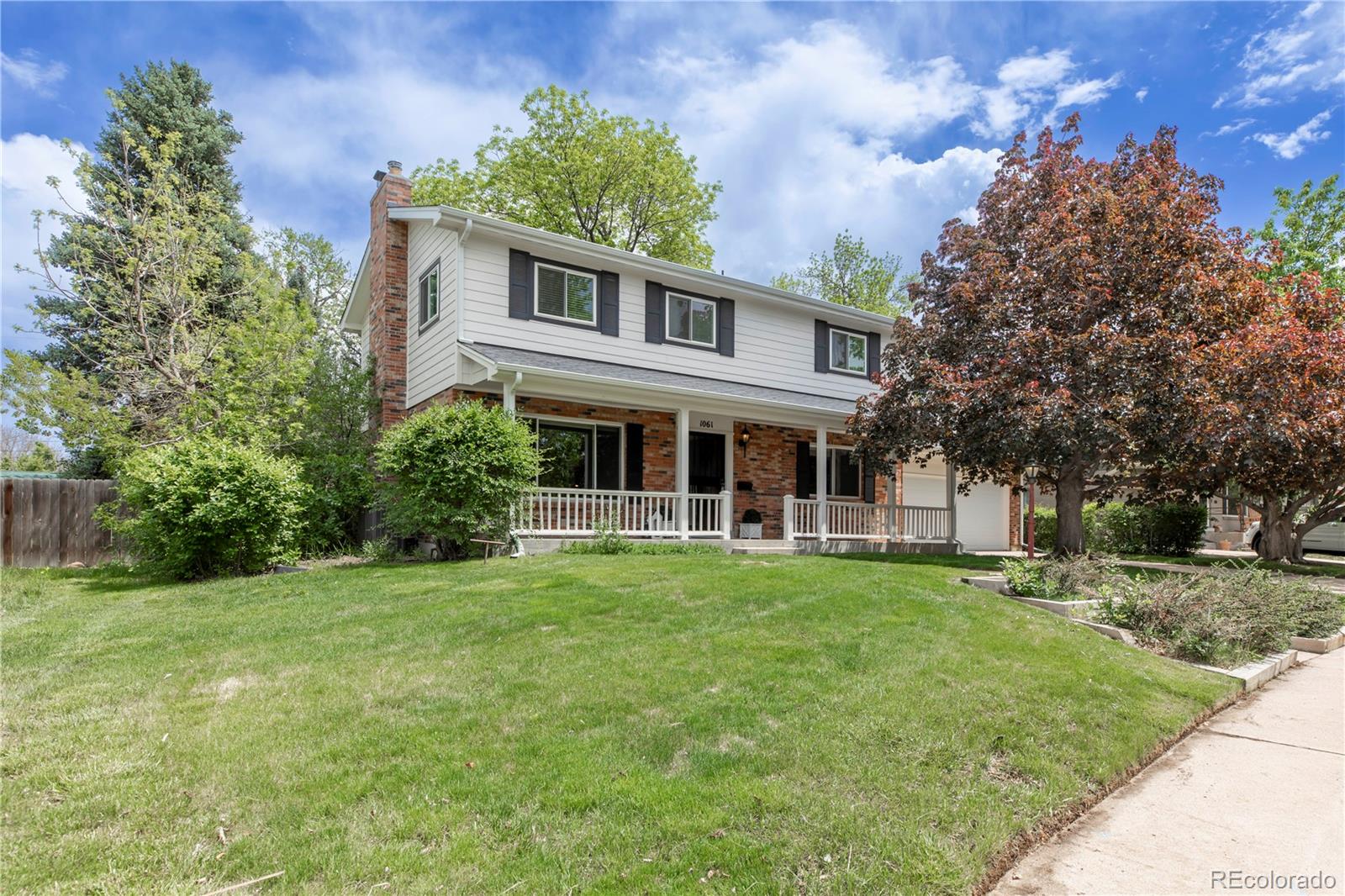 1061 E Briarwood Circle N Centennial CO 80122