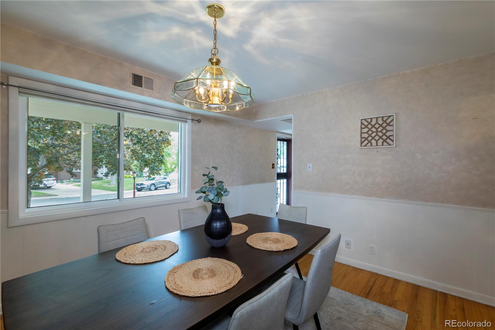 1061 E Briarwood Circle N Centennial CO 80122