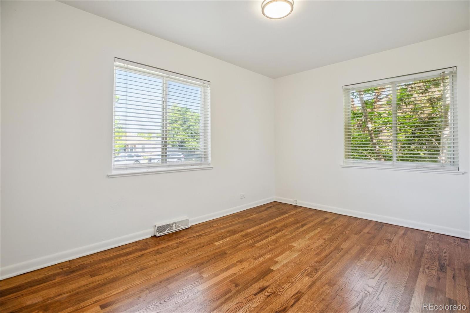 4624 Lincoln Englewood CO 80113