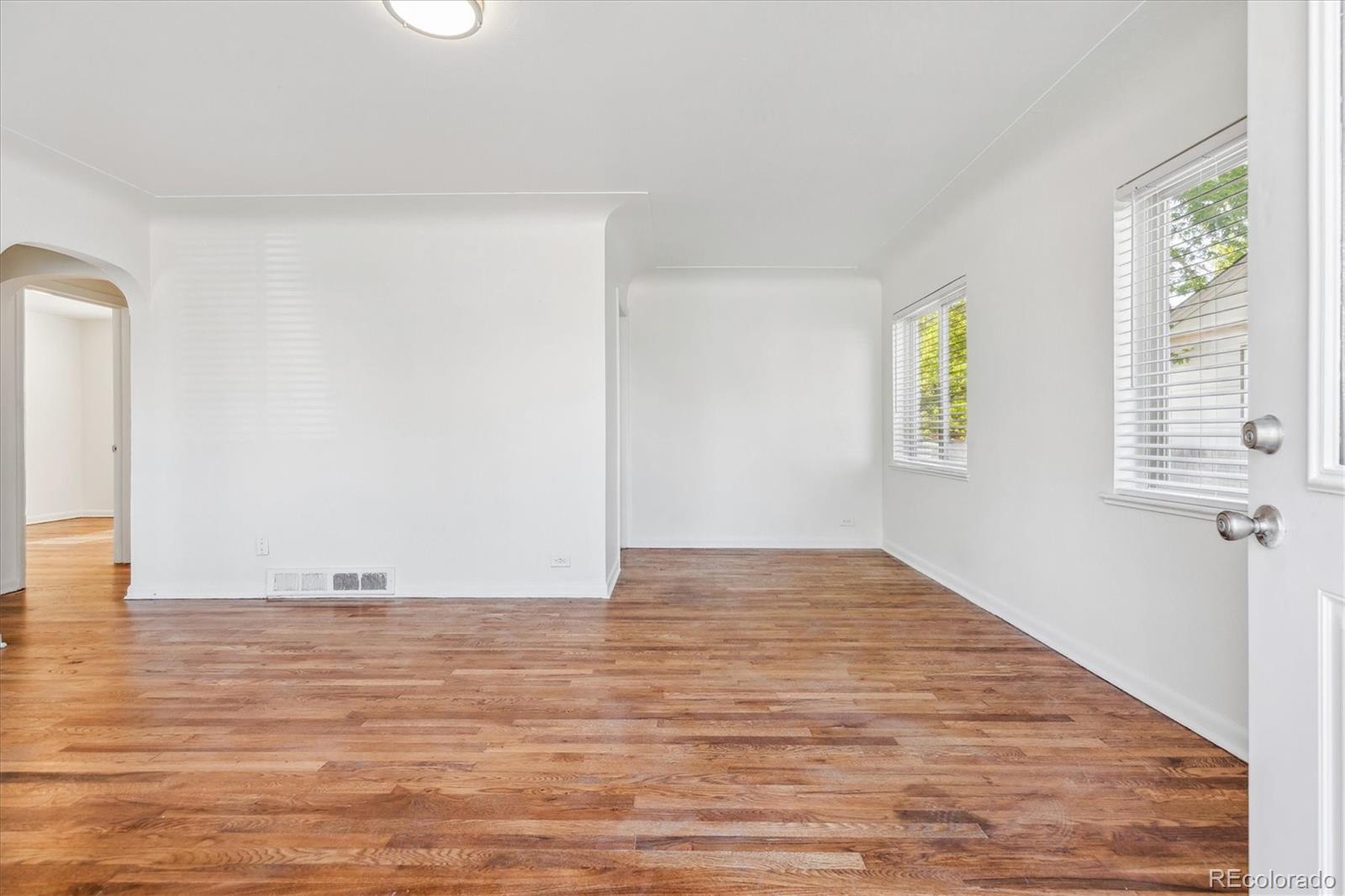 4624 Lincoln Englewood CO 80113