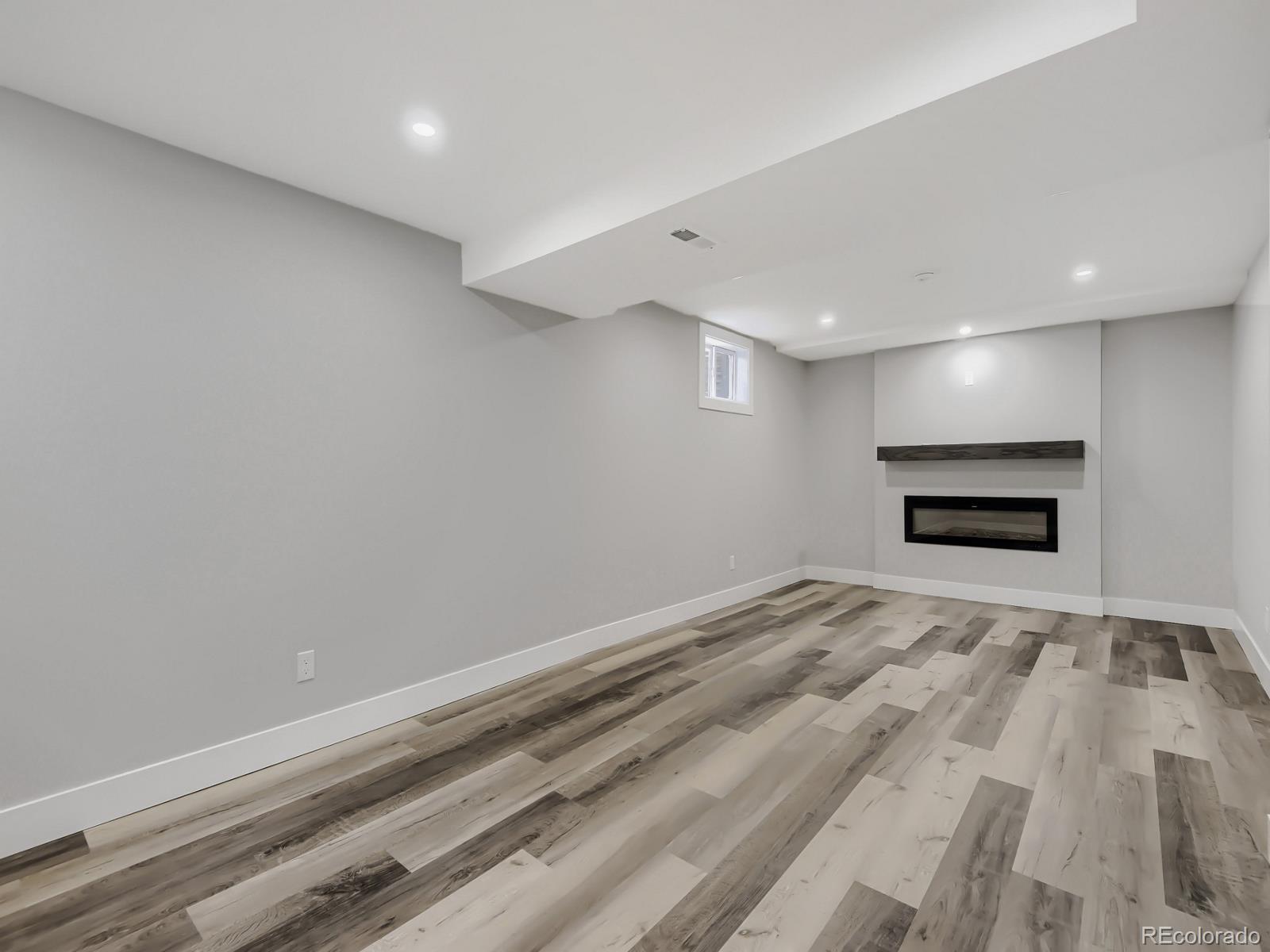 8212 S Tamarac Street Centennial CO 80112