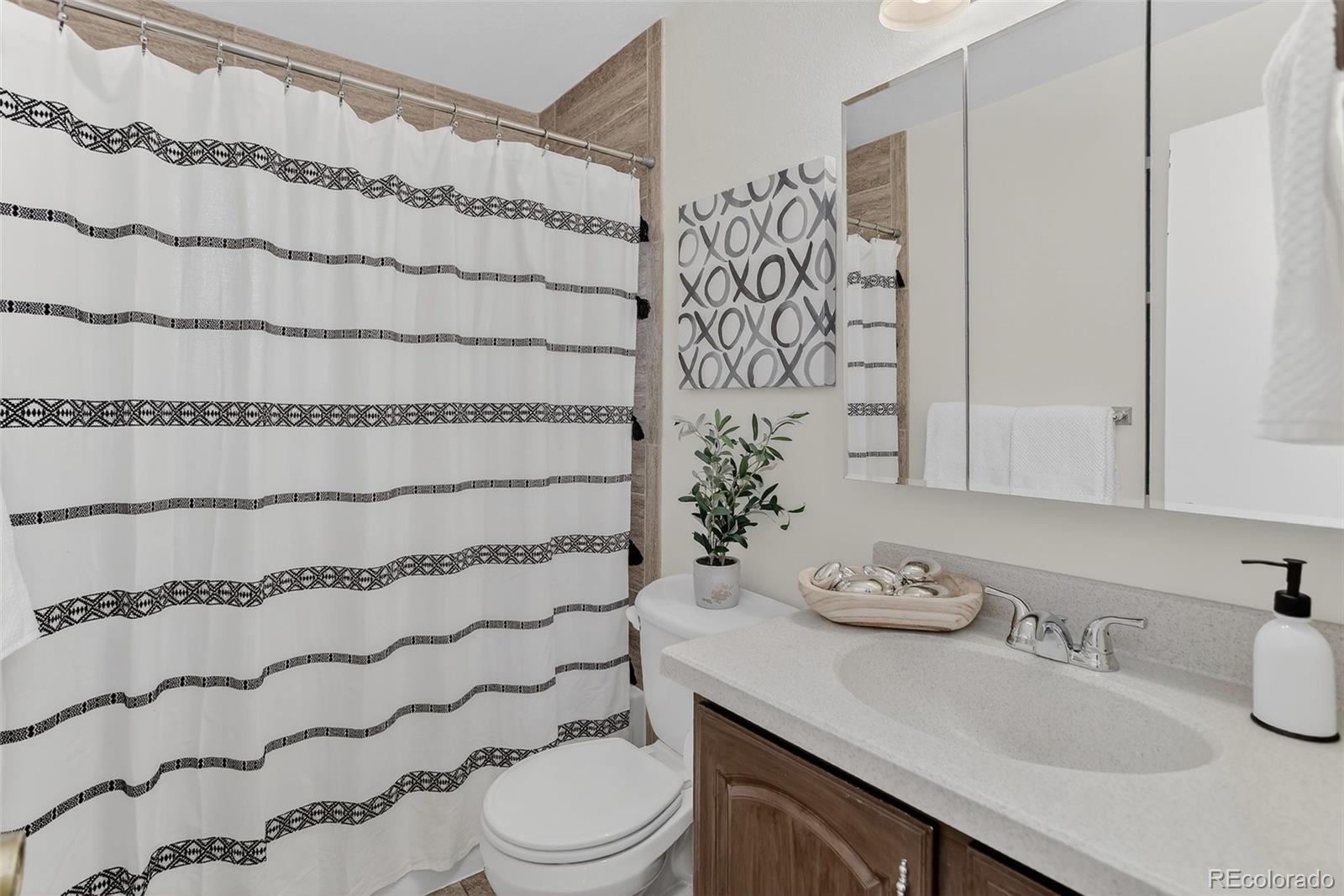 9156 Dover Street Westminster CO 80021