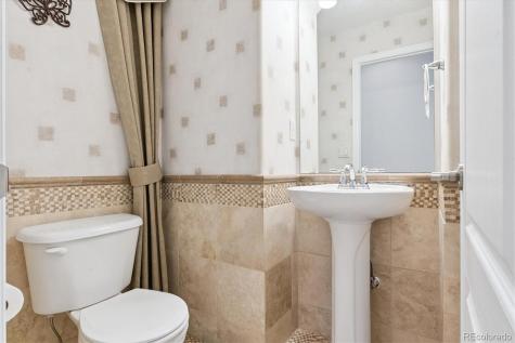 7127 S Versailles Street Aurora CO 80016