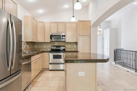 7127 S Versailles Street Aurora CO 80016