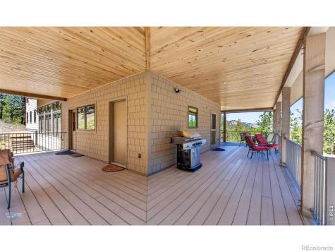 942 Spruce Drive Lyons CO 80540