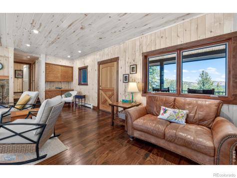 942 Spruce Drive Lyons CO 80540
