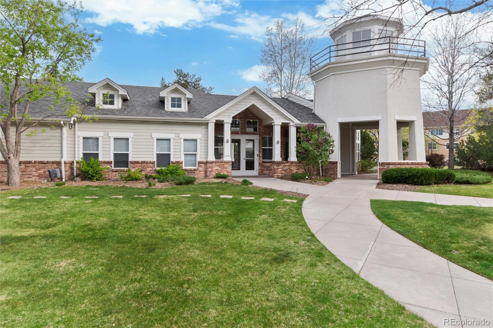 1011 S Valentia Street Denver CO 80247