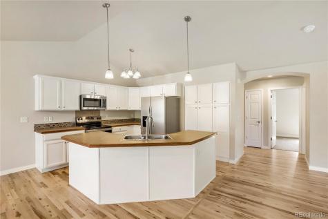 654 Foxtail Way Windsor CO 80550