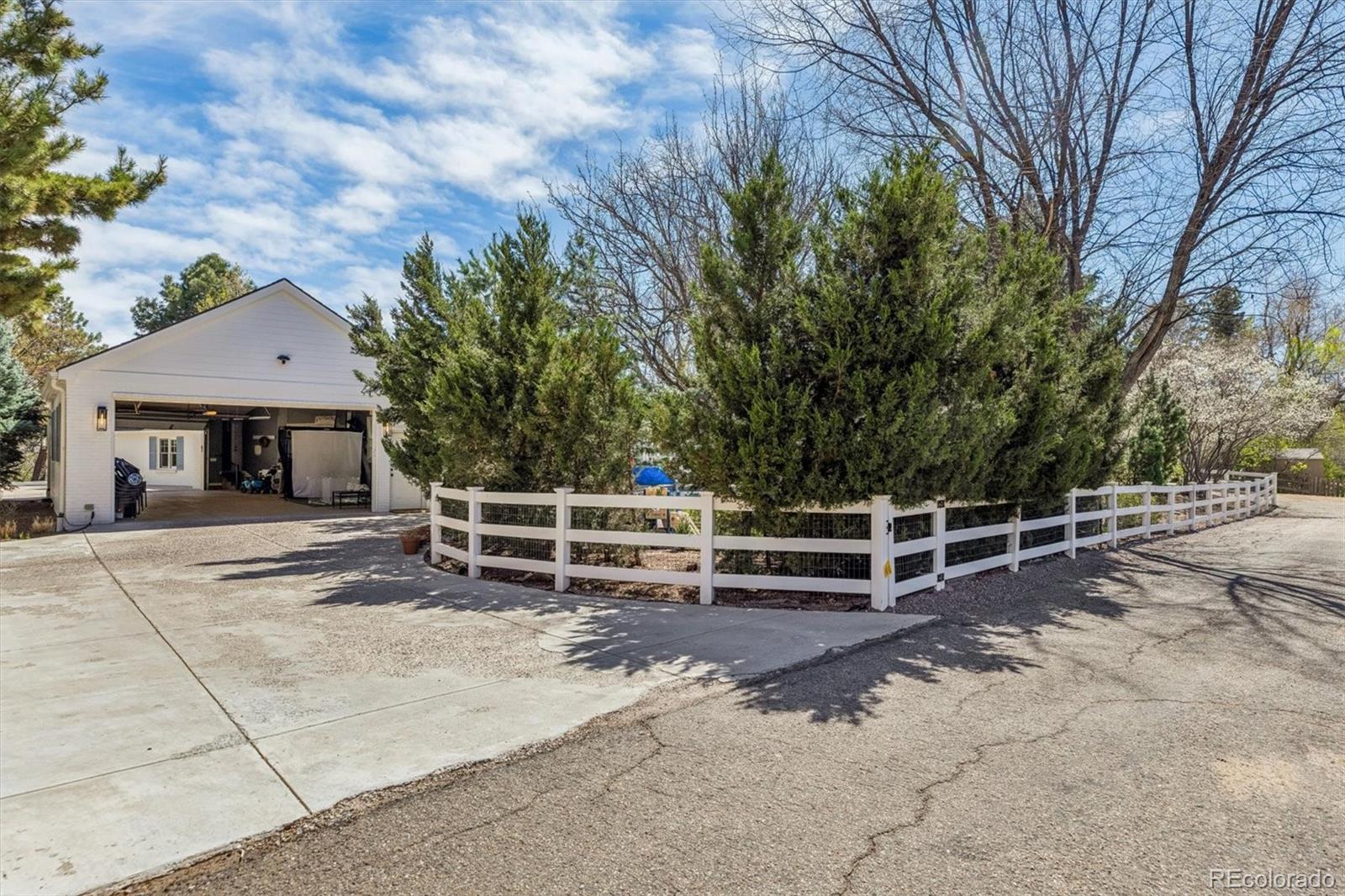 201 Summit Boulevard Englewood CO 80113