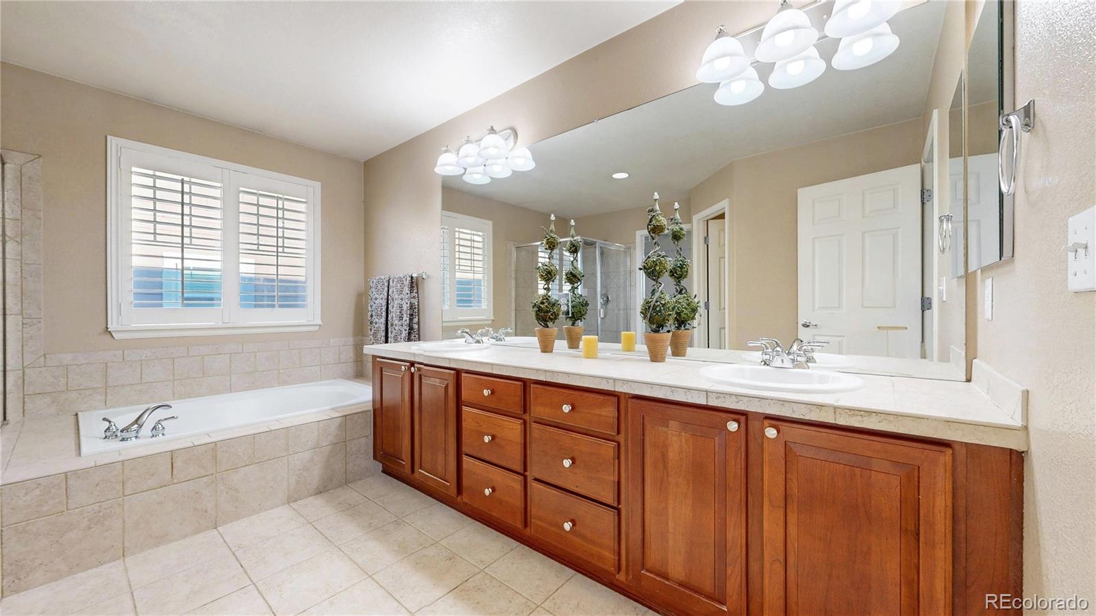 10797 Hickory Ridge Street Highlands Ranch CO 80126