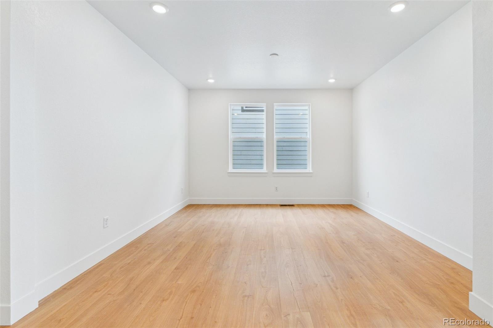 9322 Quaker Street Arvada CO 80007