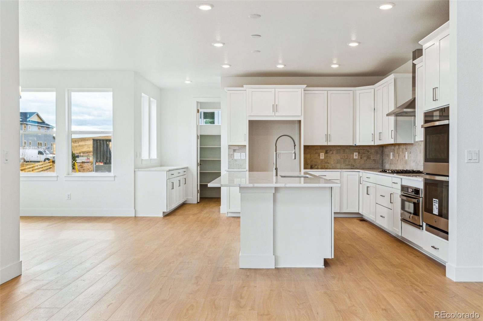 9322 Quaker Street Arvada CO 80007