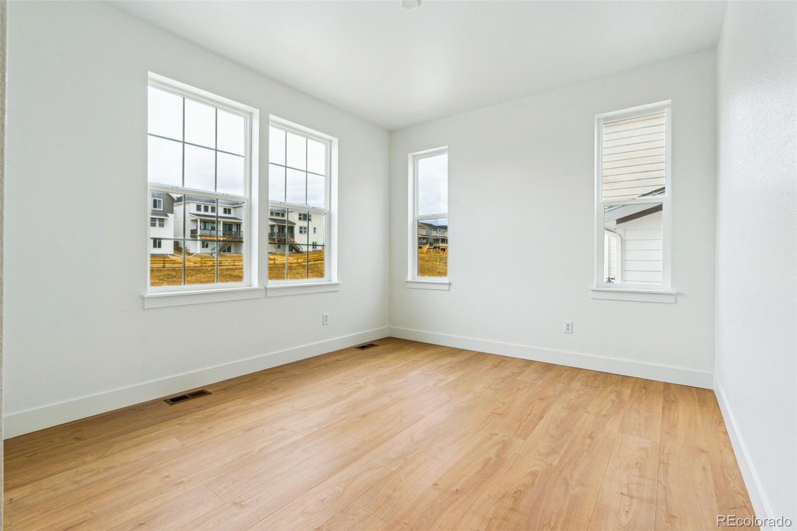 9322 Quaker Street Arvada CO 80007