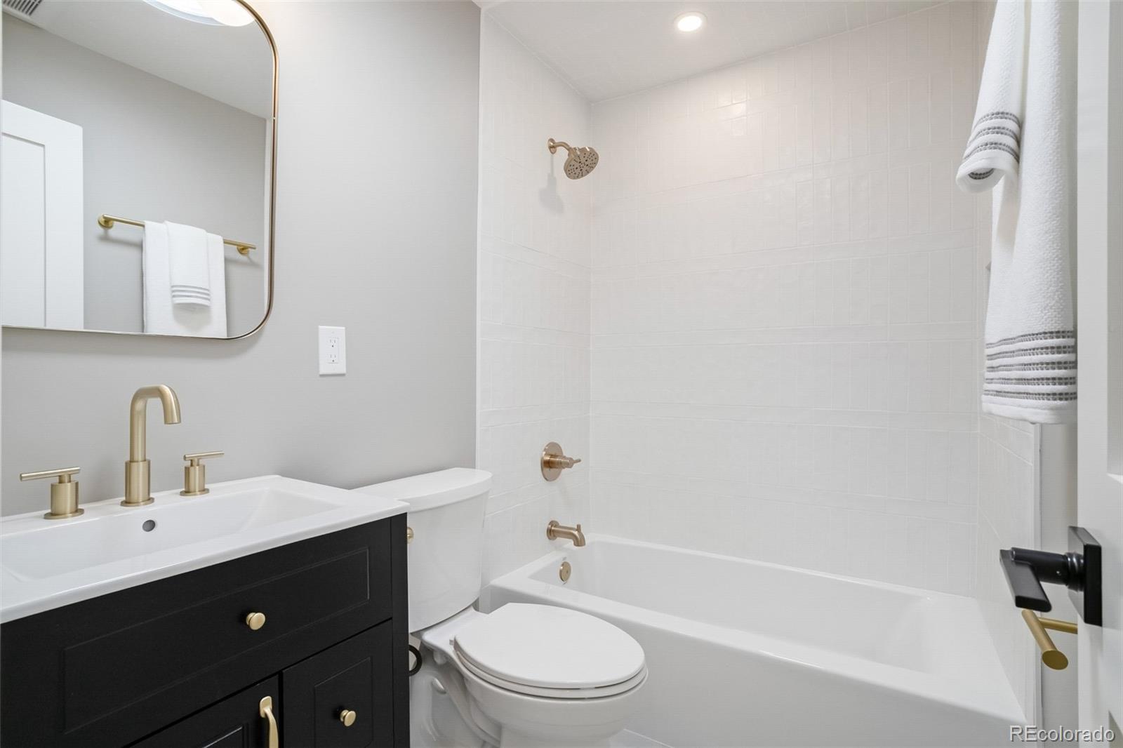 2323 N Niagara Street Denver CO 80207