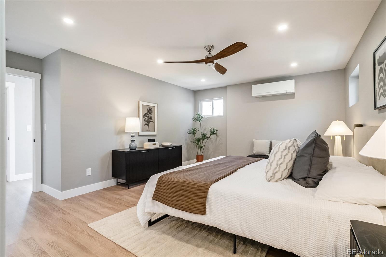 2323 N Niagara Street Denver CO 80207