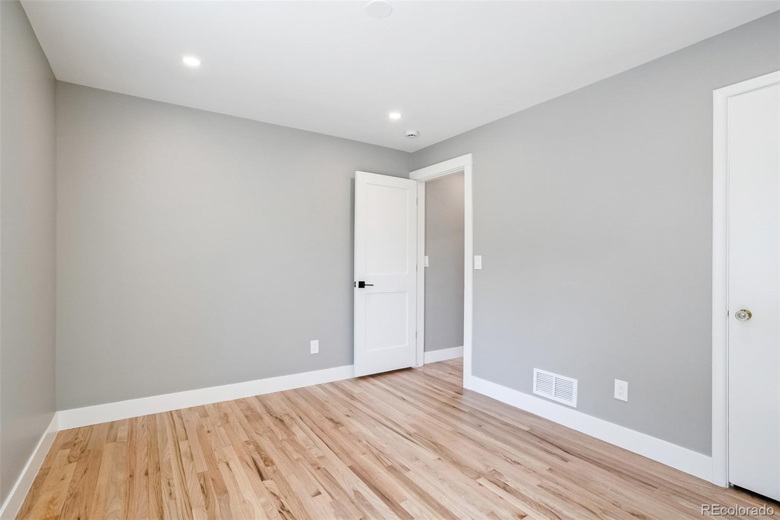 2323 N Niagara Street Denver CO 80207