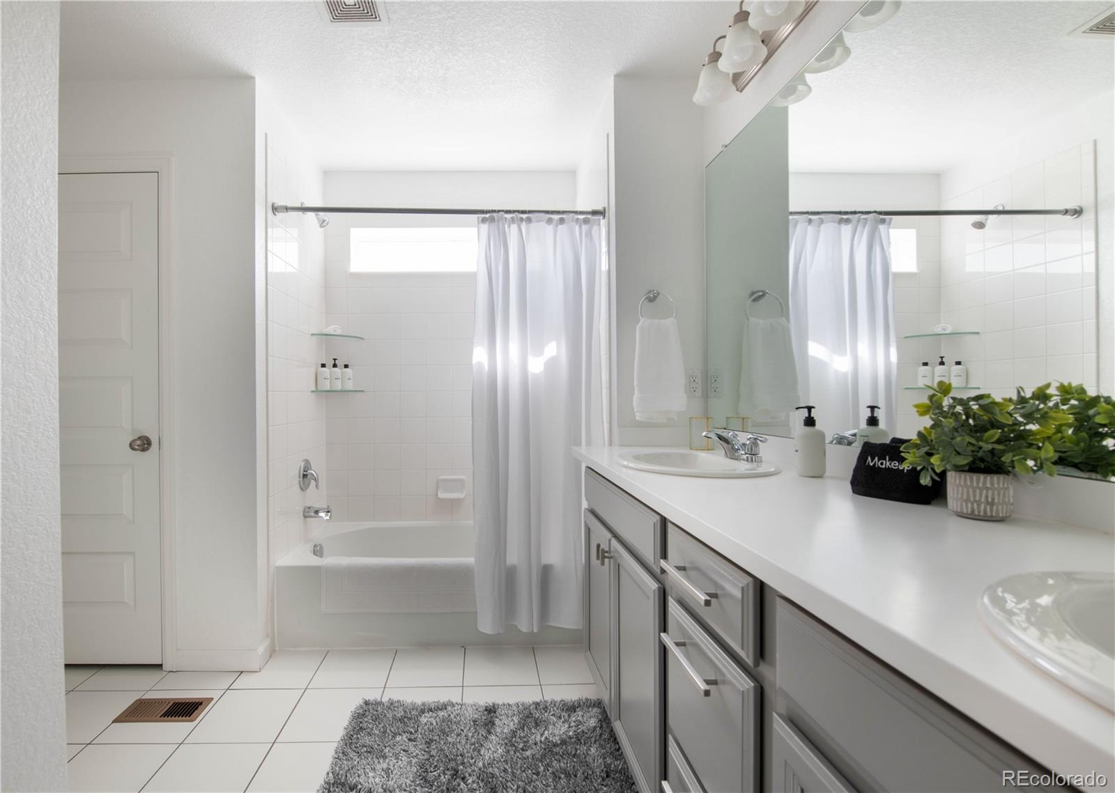 562 W 173rd Broomfield CO 80023