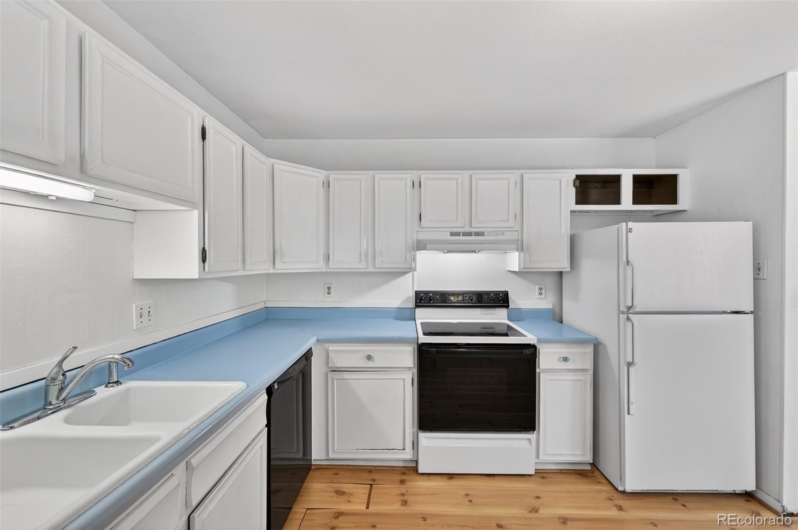 2189 S Coors Circle Lakewood CO 80228
