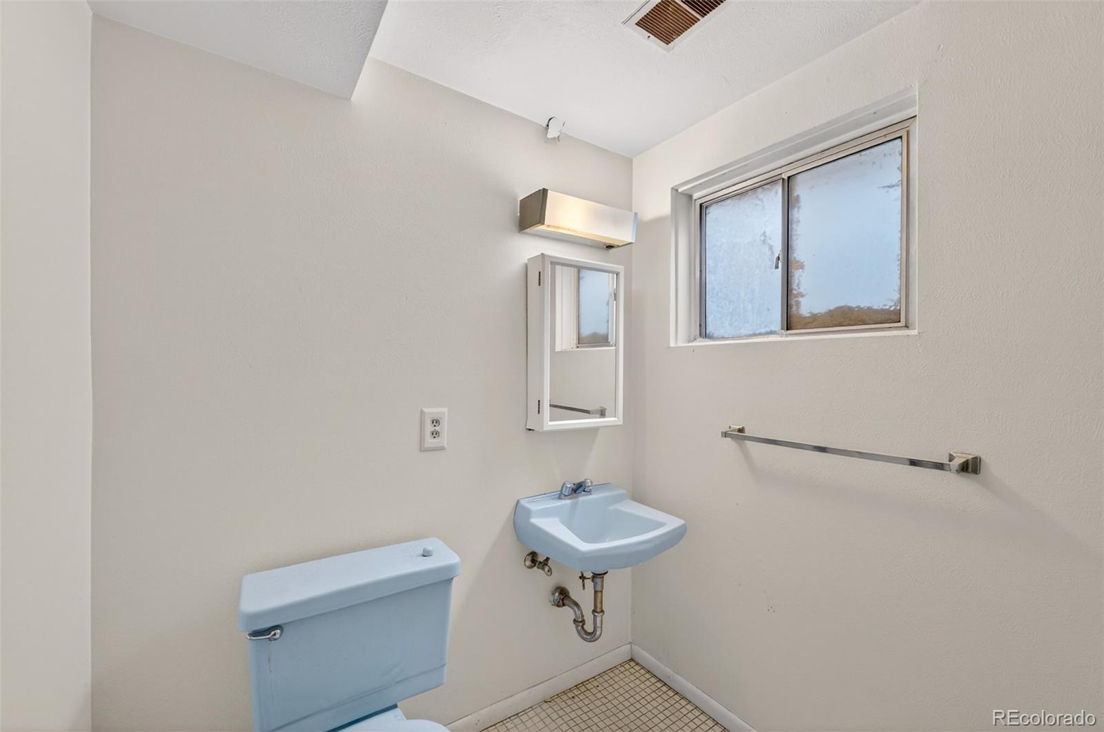 2189 S Coors Circle Lakewood CO 80228