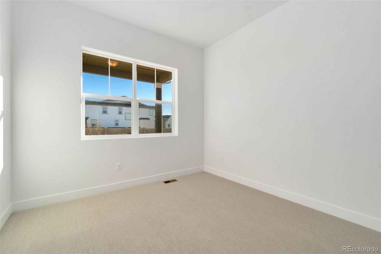 23835 E River Front Drive Aurora CO 80019