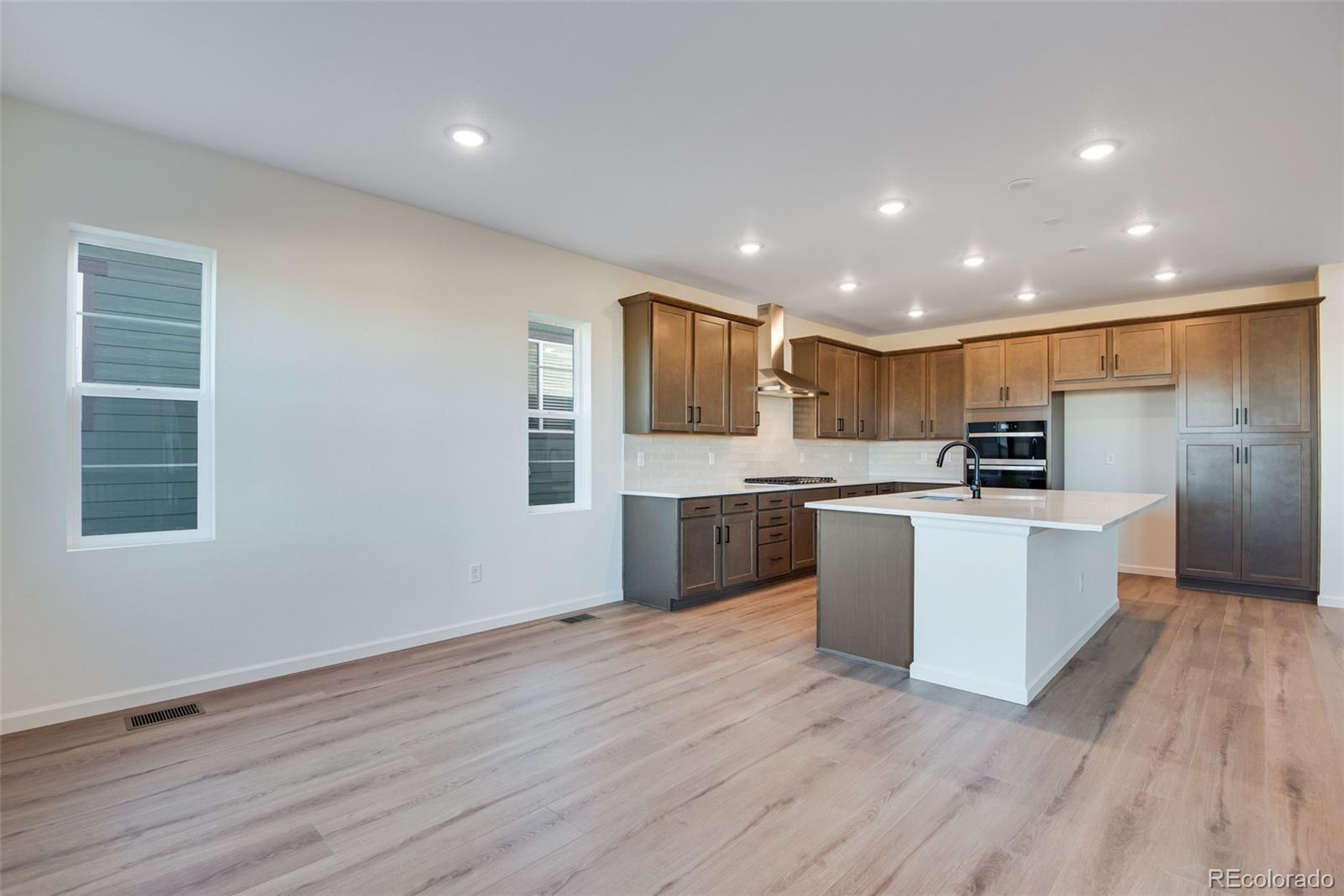 8556 Eckley Street Littleton CO 80125