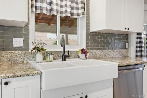 1049 Florence Street Aurora CO 80010