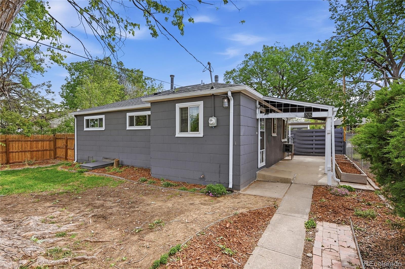 1049 Florence Street Aurora CO 80010