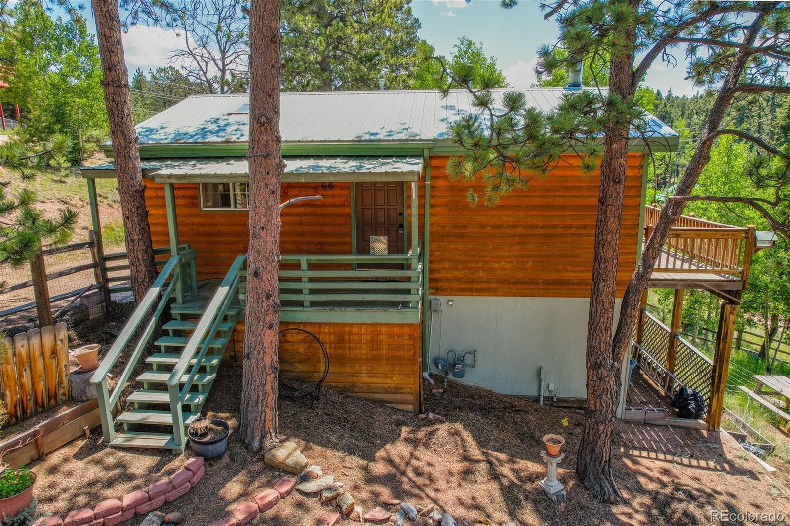 66 Golden Lane Florissant CO 80816