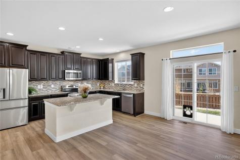 22 N Newcastle Court Aurora CO 80018