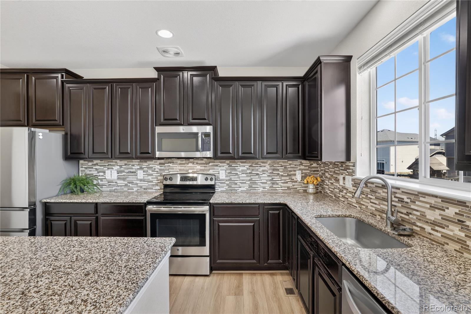 22 N Newcastle Court Aurora CO 80018